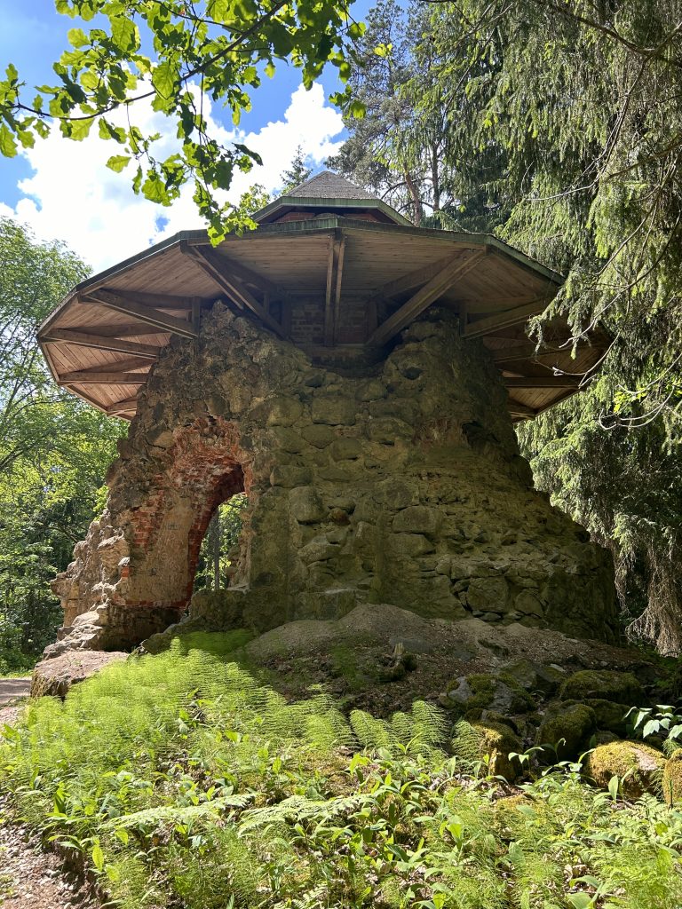 Loewenite kabel Väimelas, Võrumaal